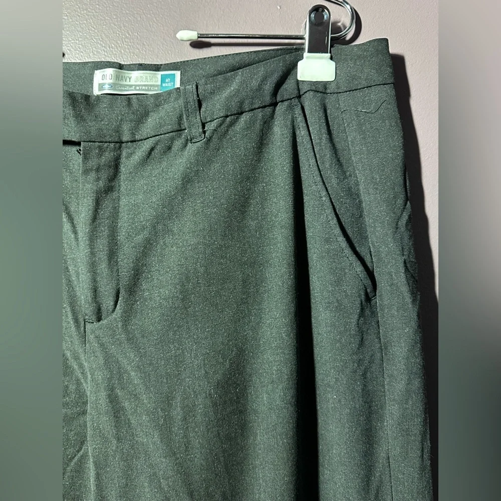 Old Navy Women’s Gray Slacks - Picture 6 of 6